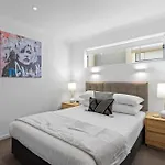 Chic 2-bed & 5 Minutes Walk To Qpac Apartment Brisbane