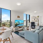 Spaciously Bright 1-bed *