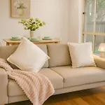 Holiday home Spacious 3br W Parking In Sunnybank - Relax & Unwind Brisbane