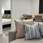 Sunnybank Station 5B Family Stay