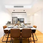 Bright And Cozy City View 3Br Apartment 11605
