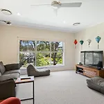 Peaceful Balmoral Family Retreat 4 Bedroom