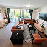 City-Valley Apartment