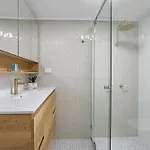 Spacious 2-bed Near Centre Apartment Brisbane