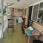 Granadilla St Queen Bed For Couple 独立附属公寓g5