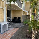 Uq Big Room 2 Bed For 2 People Q1