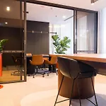 Sunset Rooftop Pool, Stunning Views, Private Park, Gym, Walk To Gabba Apartment Brisbane