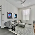 Elegant Ascot Retreat Central Three Bedroom Home