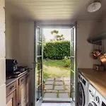 Spacious Inner Heritage Holiday home