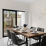 Prime Spot 3-bed Walk To Bus Drive Anywhere Fast Brisbane