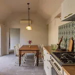 Spacious Inner Heritage Brisbane