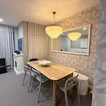 24 Bromley St Private Room In A Luxurious Shared Apt