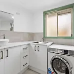 Modern Studio Loft Parking Near Cbd Spring Hill 3