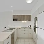 Gabba Apartment,Free Parking, Walk To Pa Hospital & The Gabba Stadium , Woolloongabba