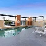 Pool & Gym & Parking