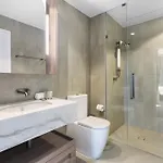 River View 1br With Cbd & Pool, Gym & Sauna