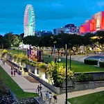 South Bank Modern 2Br Riverside Retreat