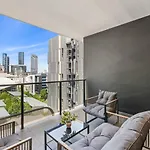 Stylish 2bedroom Inner-city In South Apartment