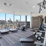 Spire On Queen Street - Free Car Park Apartment