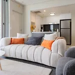 Oaks Gorgeous 2br With Pool, Parking, Gym Brisbane