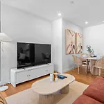 Stylish 2bedroom Inner-city In South Apartment