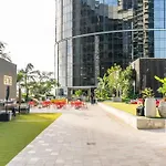 1Br Queens Wharf City Charm With Balcony Views - Lv 15