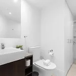 Oaks Panoramic 2Br City Apartment With Pool, Parking, Gym