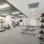 Stylish 1-Bed Apartment In South Brisbane