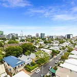 Spacious Panoramic 2br Apartment, Parking And Views Brisbane