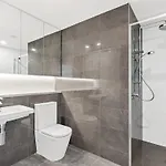 Skyrise Upper Floor Infinite Pool