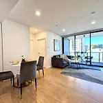 1br One Skyline With Pool, Free Parking And Gym Apartment