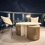 Star Residences - Casino Water Views - Apartment