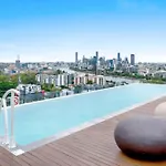 Apartment Amazing Views 2bd 2ba Homey Toowong Abode Pool M29