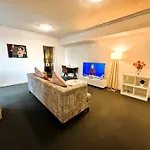 Modern Cbd 2 Bedroom Apartment With Free Parking