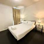 Modern Cbd 2 Bedroom Apartment With Free Parking
