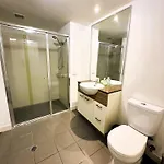 Modern 2br In Cbd | Pool | Gym | Parking *