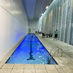 Apartment Modern 2br In Cbd | Pool | Gym | Parking *