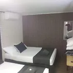 Kingsford Riverside Inn