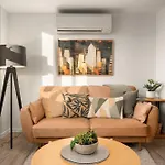 Groovy! ~ Central New Farm ~ Walk To Cbd