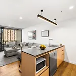 Apartment South With Pool Brisbane