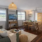 2Br Chic Urban Escape In Norman Park Near Bne With Parking