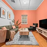 Holiday home Pet Friendly Budget Walk To Gabba Hospital Brisbane