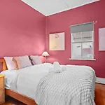 Pet Friendly Budget Home Walk To Gabba Hospital