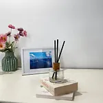 Self-Contained Studio I Near Westfield Chermside