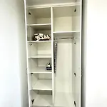 Self-Contained Studio I Near Westfield Chermside