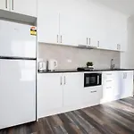 Budget Private With Kitchen Ensuite And Ac Holiday home