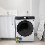 Kangaroo Point, Bromley Street