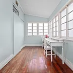 Pet Friendly Budget Walk To Gabba Hospital Holiday home *