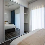 Budget Private With Kitchen Ensuite And Ac