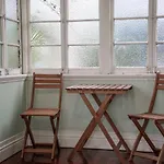 Holiday home Pet Friendly Budget Walk To Gabba Hospital *